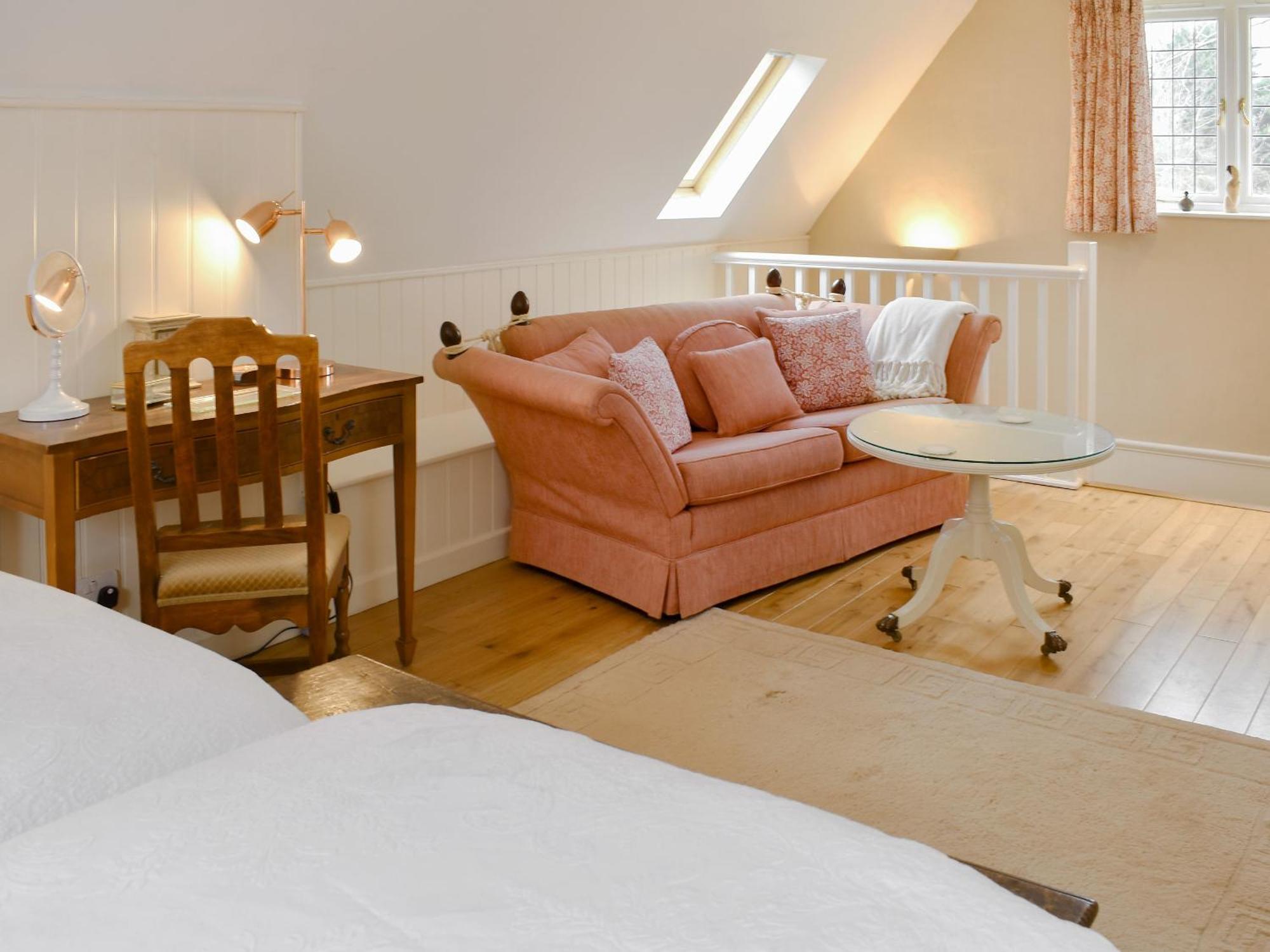 Вилла Goodwood Coach House Westhampnett Экстерьер фото